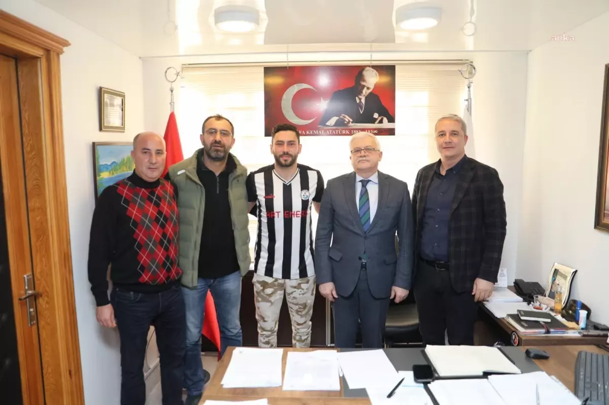 Burhaniye Belediyespor Transferlere Devam Ediyor