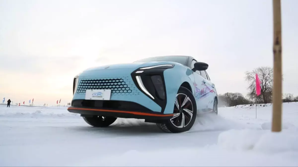 Çin\'in Heihe Kenti Soğuk Hava Otomobil Test Merkezi Haline Geldi