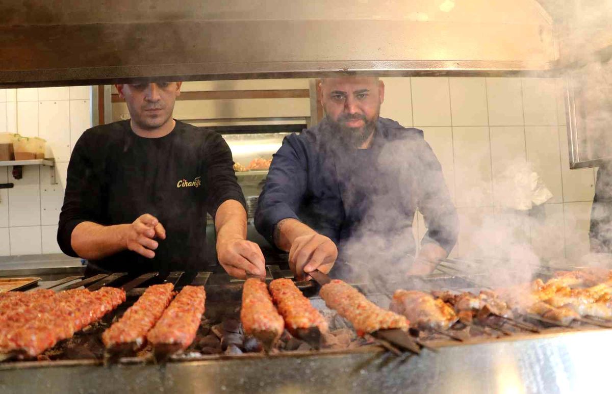 Çırak olarak başladı şimdi 150 kişiye istihdam sağlıyor