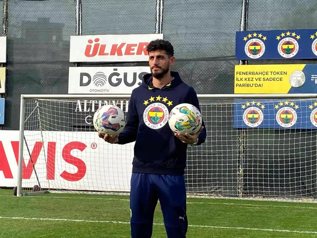 Fenerbahçe\'nin yeni transferi Samet Akaydin: "Yurt dışından da teklif geldi, Fenerbahçe\'yi tercih ettim"