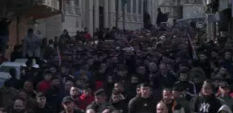 İsrail askerlerinin öldürdüğü Filistinli son yolculuklarına uğurlandı