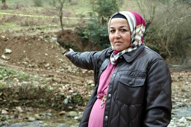 Rüyasında gördü, kurban kesip kazılara başladı! Doğru çıkarsa turnayı gözünden vuracak Rüyasında gördü, kurban kesip kazılara başladı! Doğru çıkarsa turnayı gözünden vuracak
