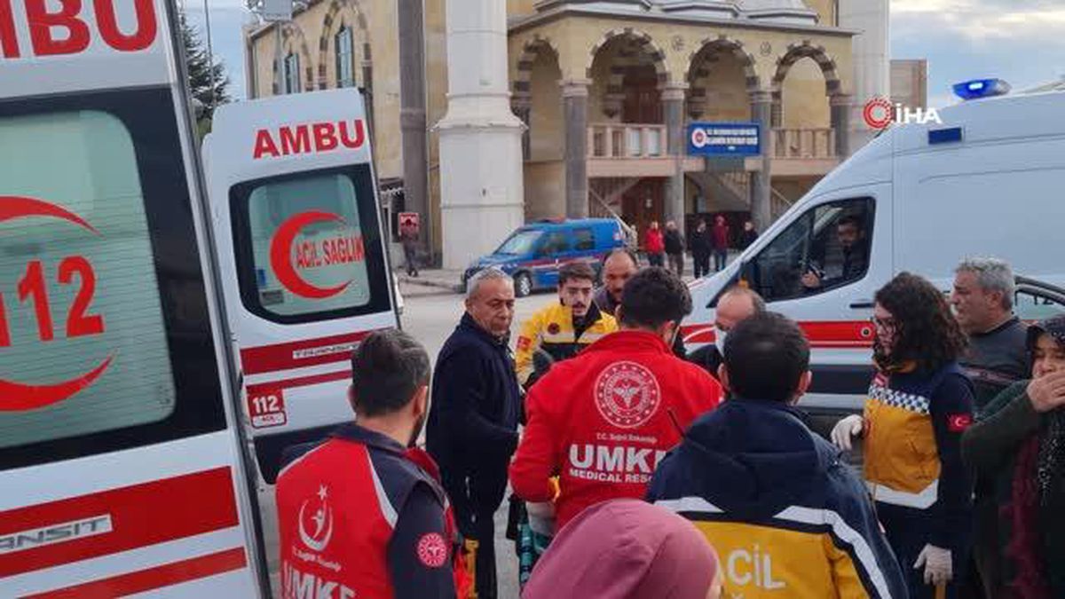 Aksaray'da tır otomobil ile çarpıştı: 5 yaralı