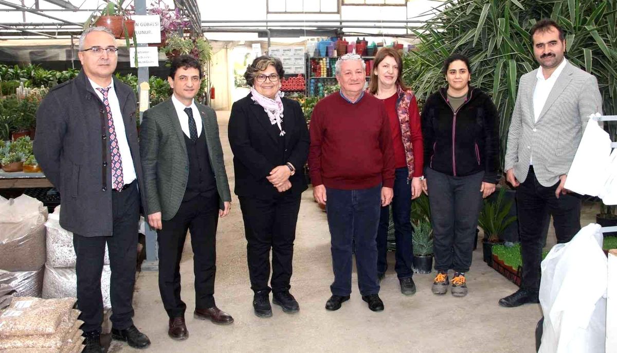 Bakan Danışmanı Dönmez, Yalova\'da Kent Tarımı Projelerini inceledi