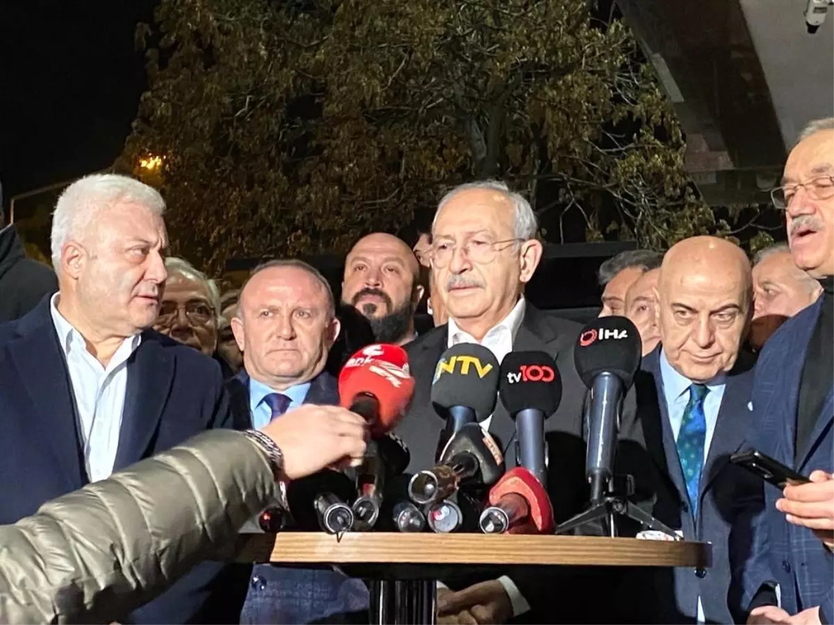 CHP Genel Başkanı Kılıçdaroğlu, hastaneye kaldırılan İYİ Parti Genel Başkanı Meral Akşener\'i ziyaret etti