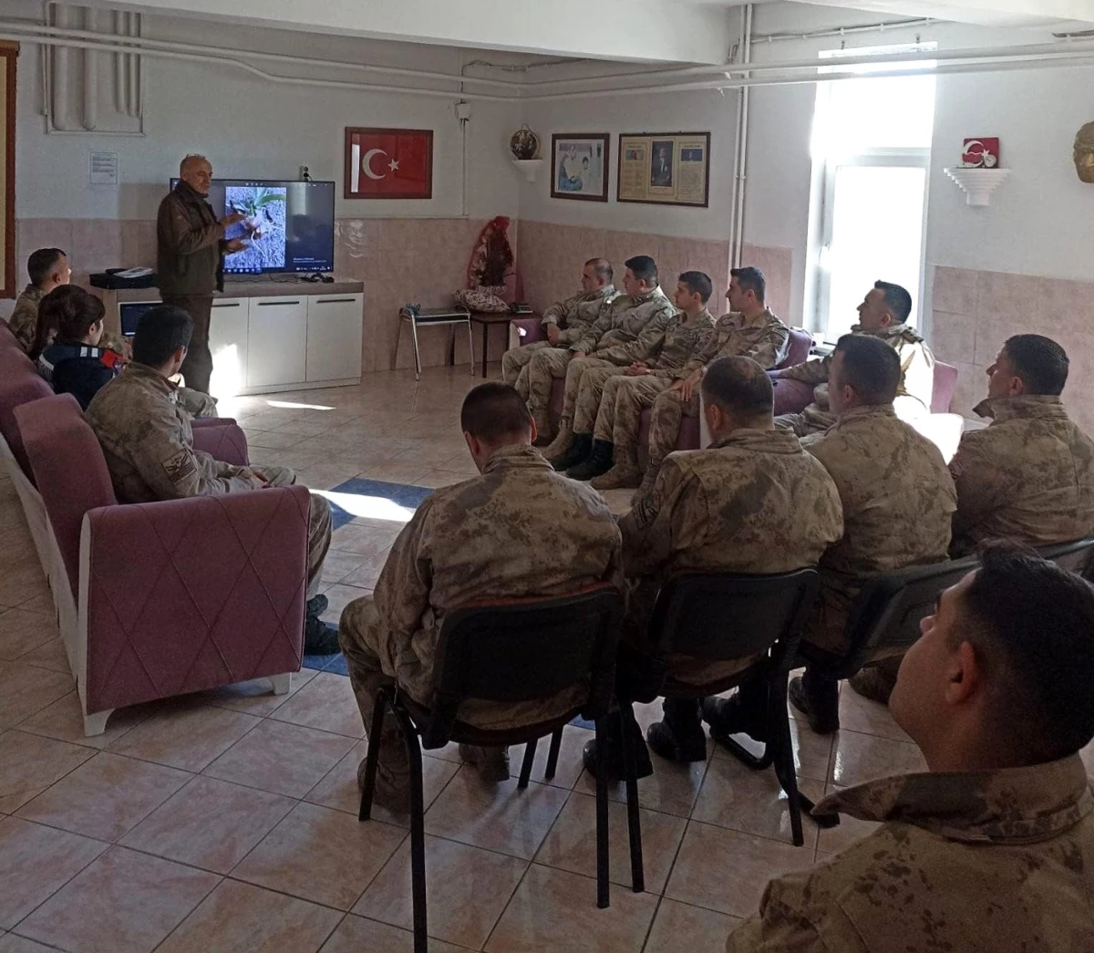 Erzincan\'da jandarma personeline avcılık mevzuatı eğitimi verildi