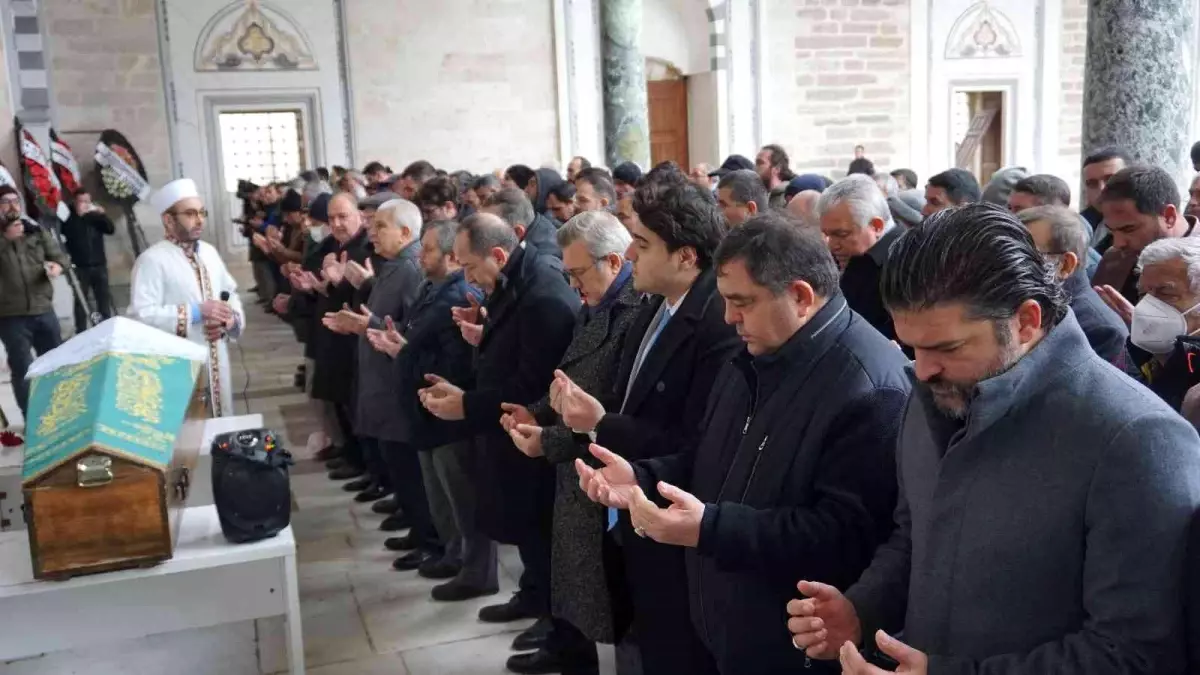 Eski Milli Okçu Nilgün Özbaş Kobak, son yolculuğuna uğurlandı