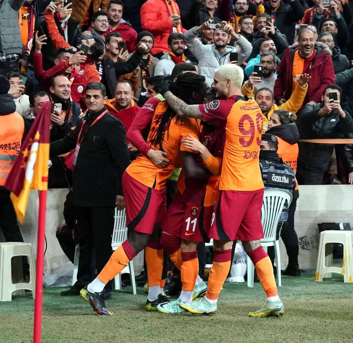 Galatasaray\'dan üst üste 10. galibiyet