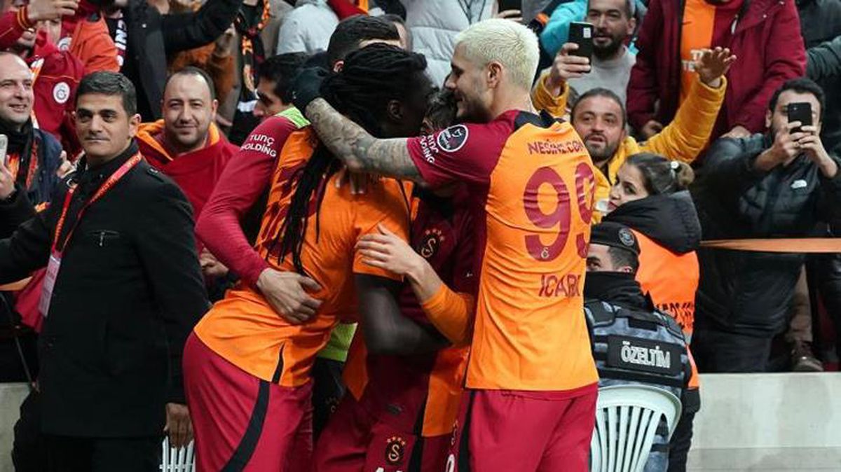 Hatayspor'u farka boğan Galatasaray, Süper Lig'de yıllar sonra ilki başardı