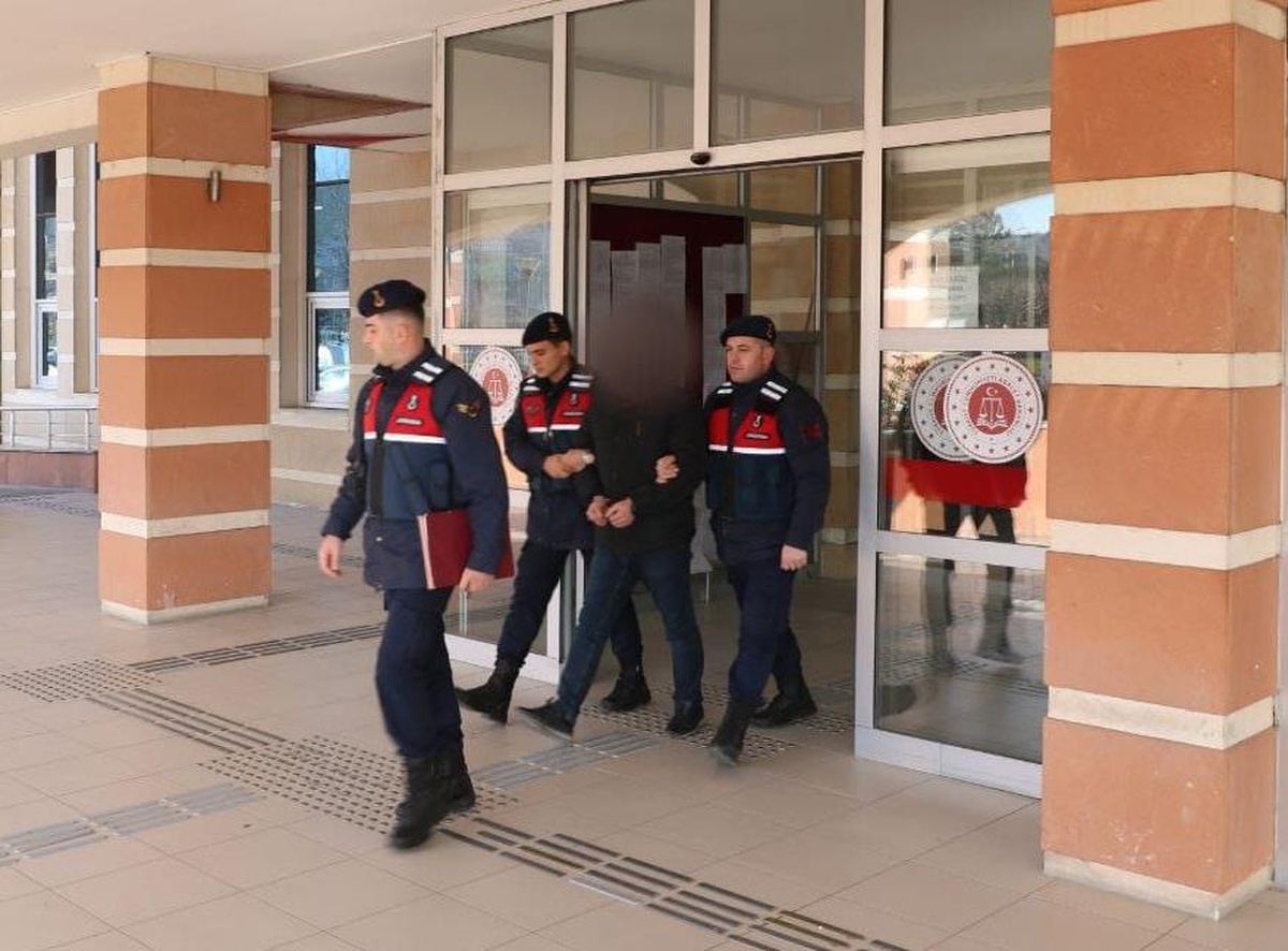 Kastamonu\'da aranan FETÖ hükümlüsü yakalandı