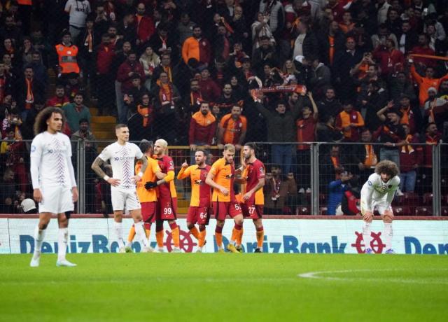 Son Dakika: Aslan'ın şampiyonluk yolunda şakası yok! Galatasaray, Hatay'ı bozguna uğrattı