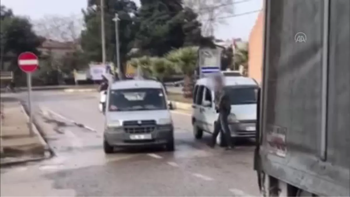 Trafikte silahlı saldırıya uğrayan 70 yaşındaki sürücü öldü