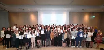 Uluslararası Gençlik Ödül Programı'na Türkiye'den katılan 450 genç törenle sertifikalarını aldı