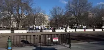 WASHINGTON - Beyaz Saray önünde ABD Deniz Kuvvetleri Subayı için destek gösterisi düzenlendi