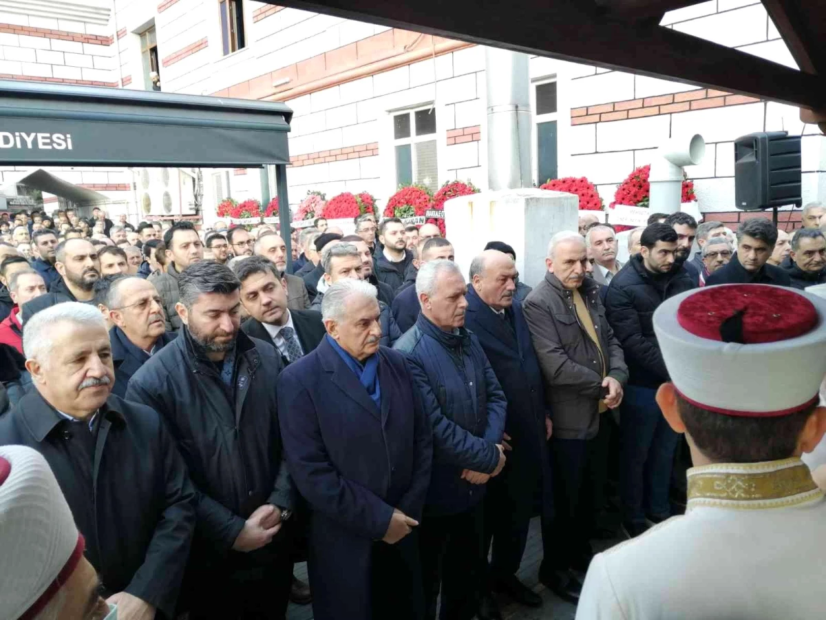 AK Parti Genel Başkan Vekili Binali Yıldırım, eniştesinin cenazesine katıldı
