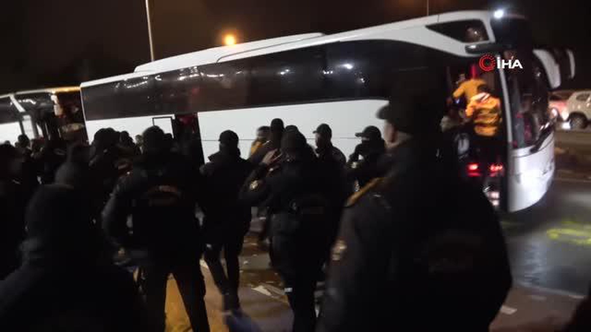 Ankaragücü taraftarları maç sonu taşkınlık çıkardı