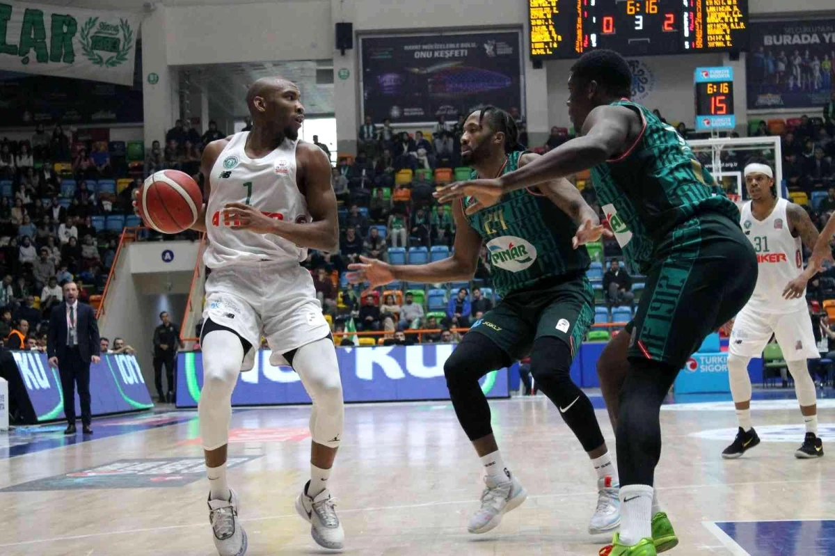 Basketbol Süper Ligi: Konyaspor: 71 Pınar Karşıyaka: 82