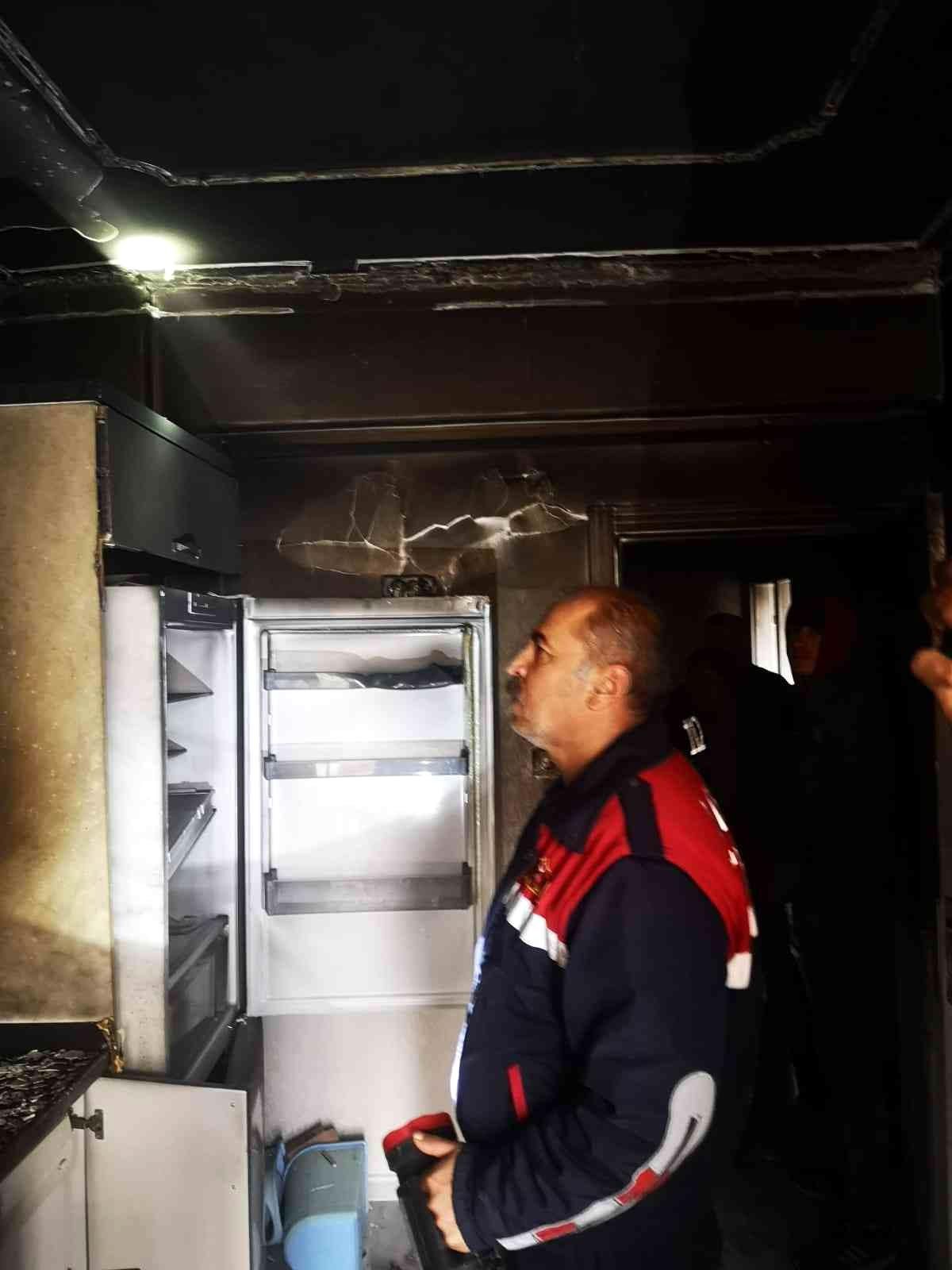 Besni\'de ki yangında 2 kişi yaralandı