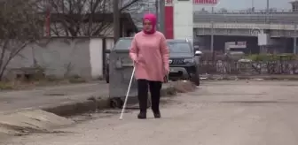 Beyaz bastonu 'gören gözü' oldu