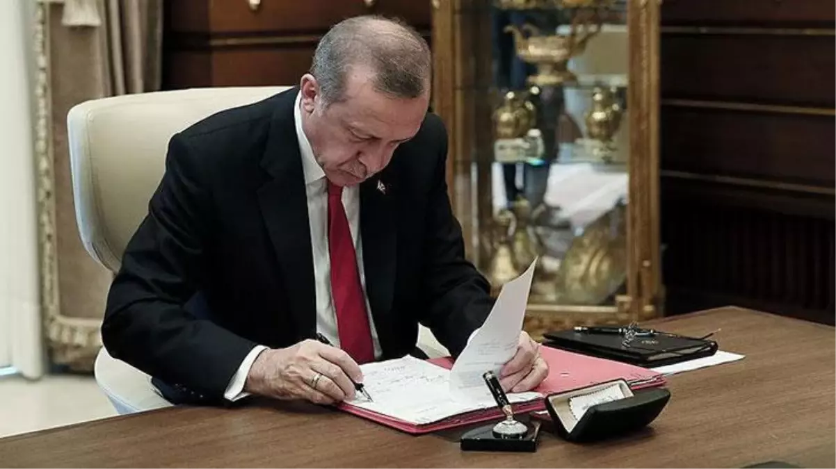 Cumhurbaşkanı Erdoğan imzaladı! Atama kararları Resmi Gazete\'de