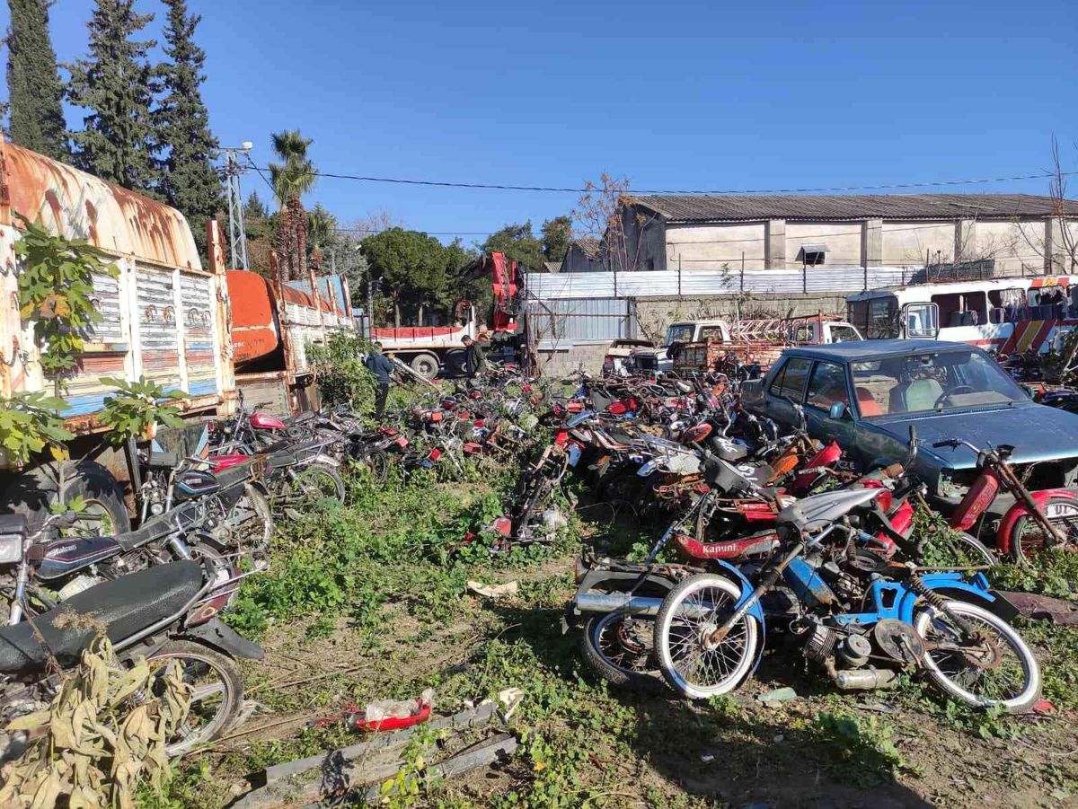 Erzin'de trafikten men edilen 250 motosiklet silah endüstrisinde kullanılacak