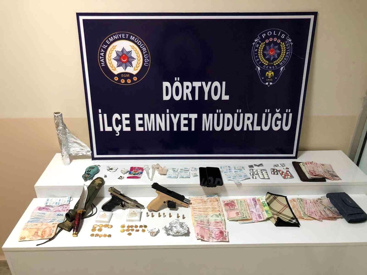 Hatay\'da zehir tacirlerine operasyon: 6 gözaltı