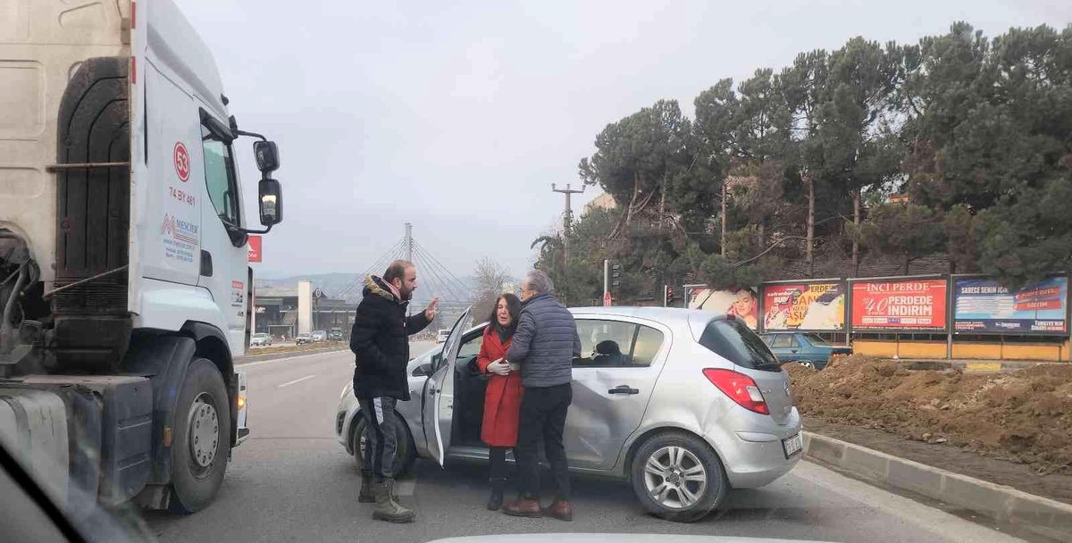 Karabük\'te iki ayrı trafik kazası: 1 yaralı