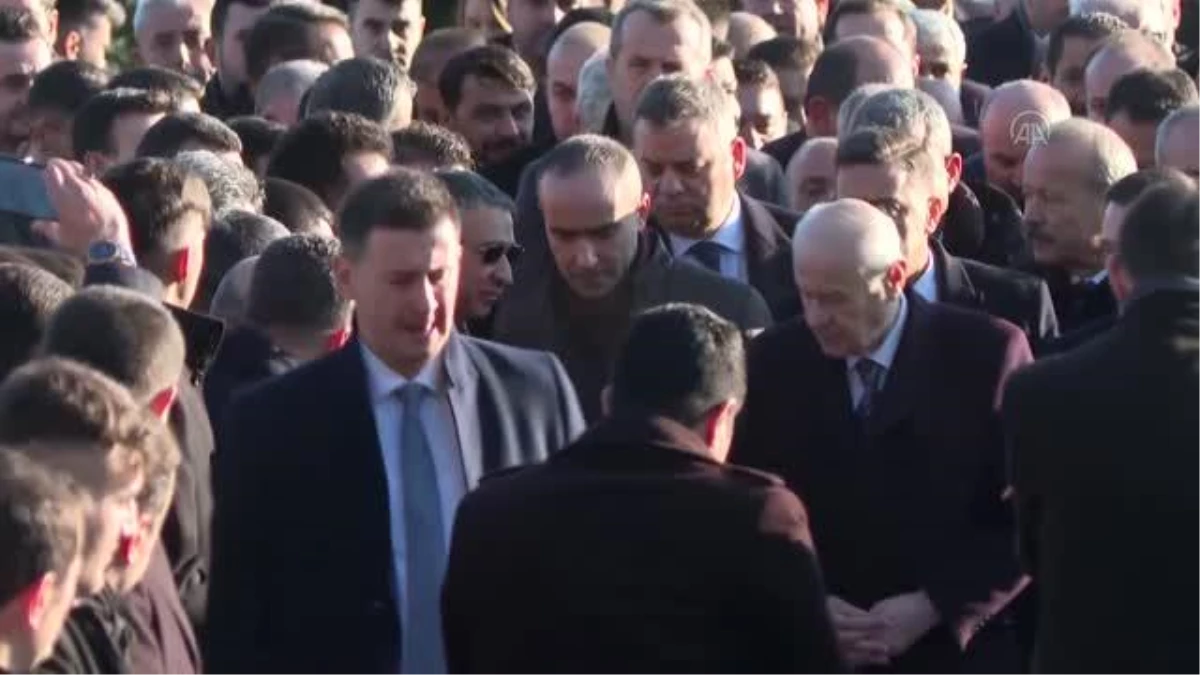 MHP Genel Başkanı Bahçeli, Kızılcahamam\'daki Ülkücü Şehitler Anıtı\'nı ziyaret etti