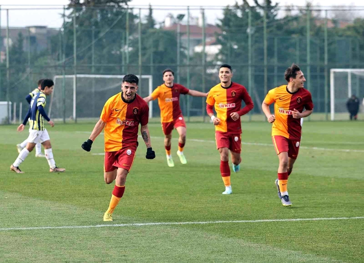 U19\'da Galatasaray, Fenerbahçe\'yi 4-0 mağlup etti