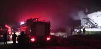 Ahşap hediyelik eşya ve mobilya üreten atölye yandı