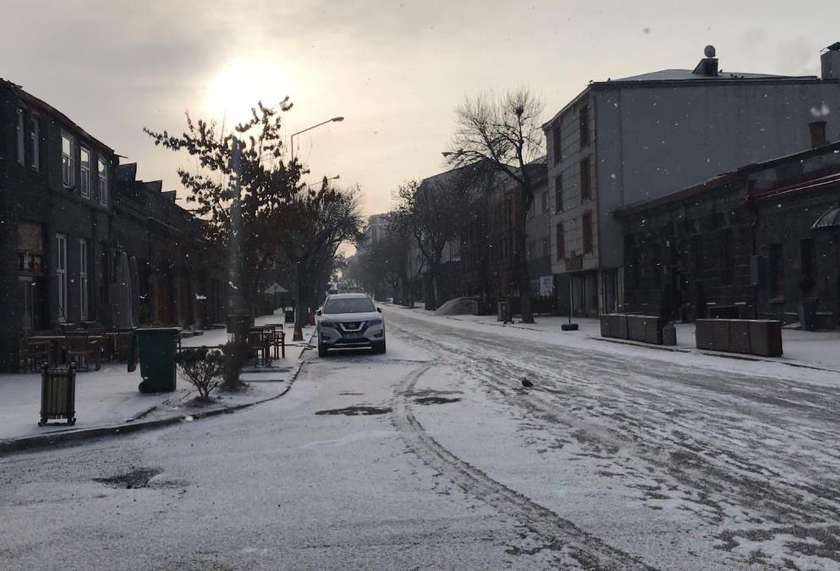 Kar ve soğuk hava hüküm sürüyor