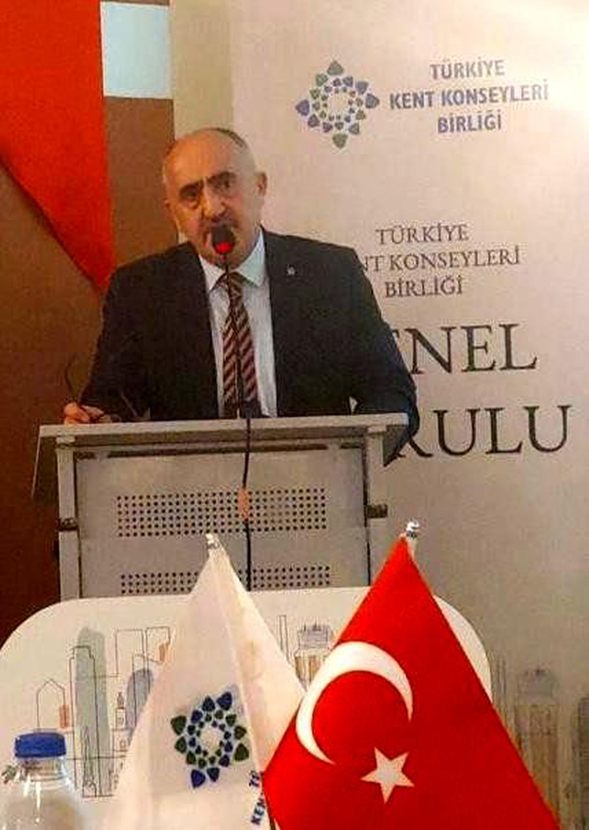 Erzurum Kent Konseyi Başkanı Tanfer: "Cumhurbaşkanımızı hedef alan küstah ve çirkin gösteriyi lanetliyoruz"
