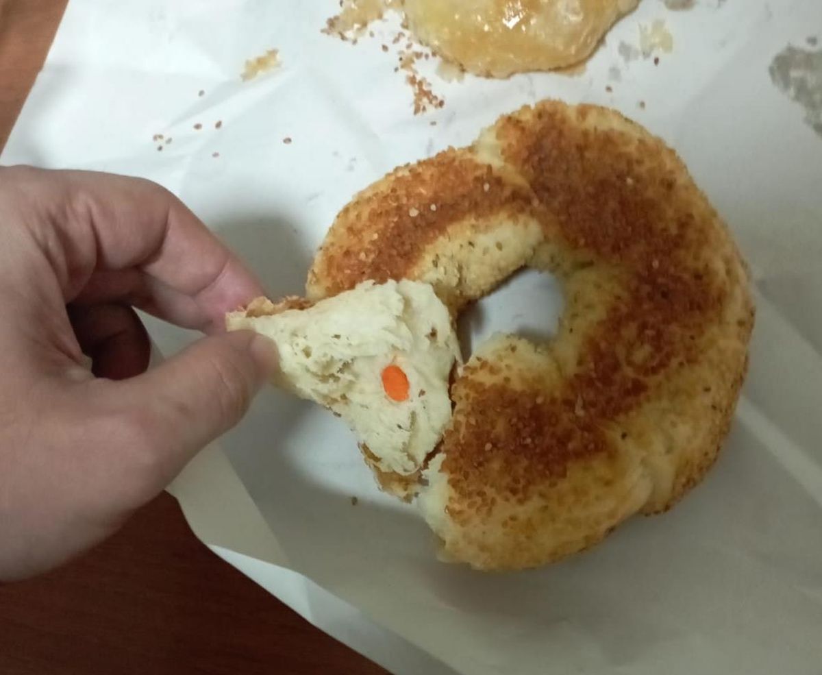 Gözaltındaki arkadaşına simit içinde uyuşturucu götürdüğü öne sürülen zanlı tutuklandı