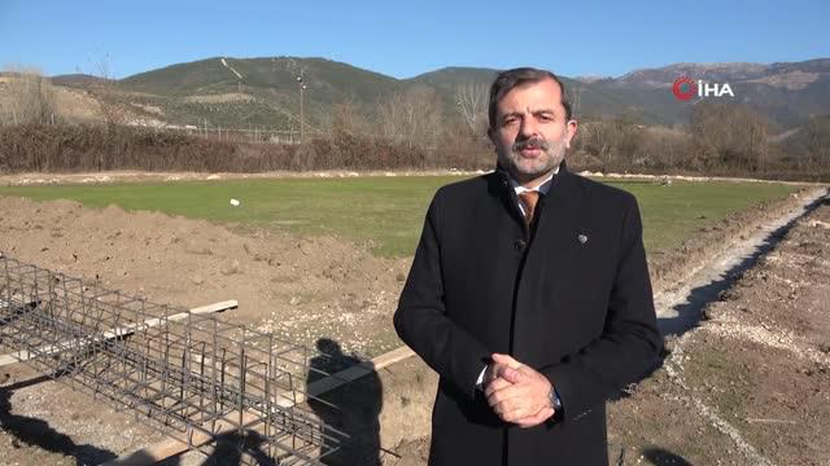 Gürsu Kazıklıköy Mahallesi\'ne futbol sahası