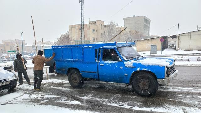 İran'da soğuk havalarda okul ve kamu kurumlarında 'enerji tasarrufu' uygulaması