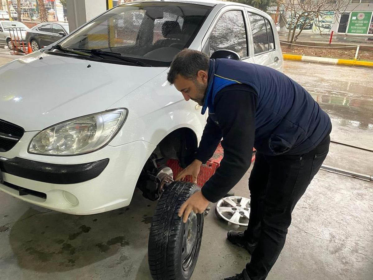 Kış lastiklerine Adıyaman\'da yoğun ilgi