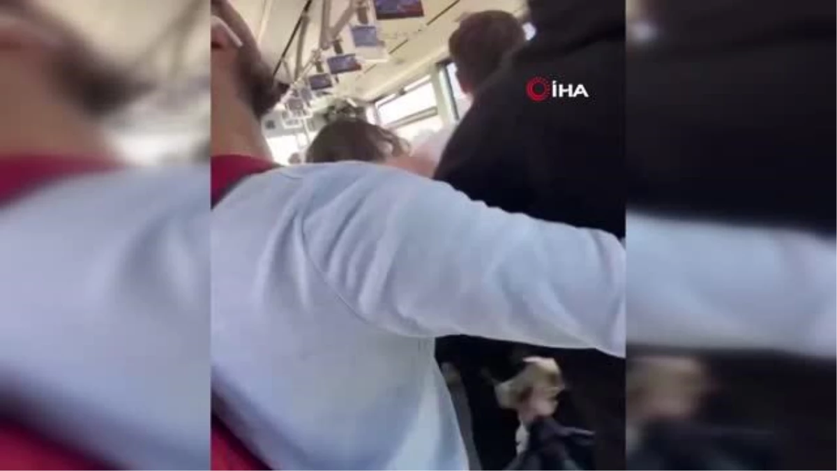 Metrobüste gözlük kavgası kamerada: Kadın yolcu ortalığı birbirine kattı