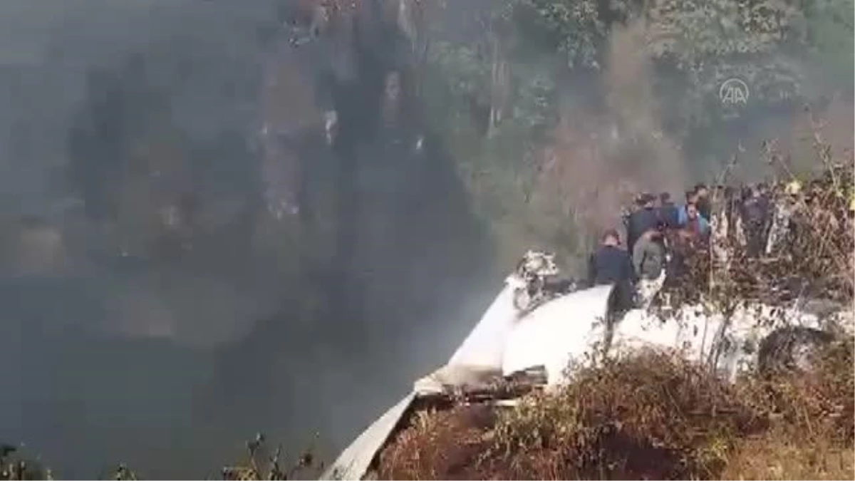 Nepal\'de yolcu uçağının düşmesi sonucu 68 kişi öldü