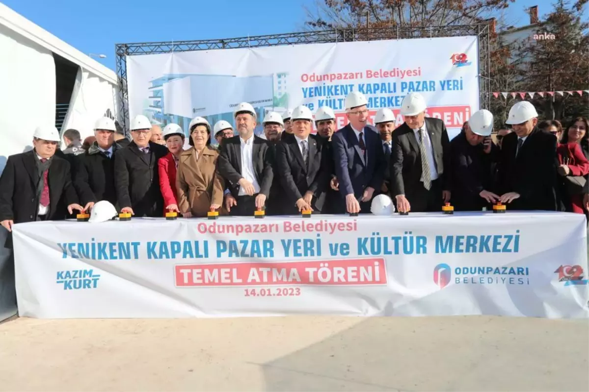 Odunpazarı\'nda Yenikent Kapalı Pazar Yeri ve Kültür  Merkezi\'nin Temeli Atıldı