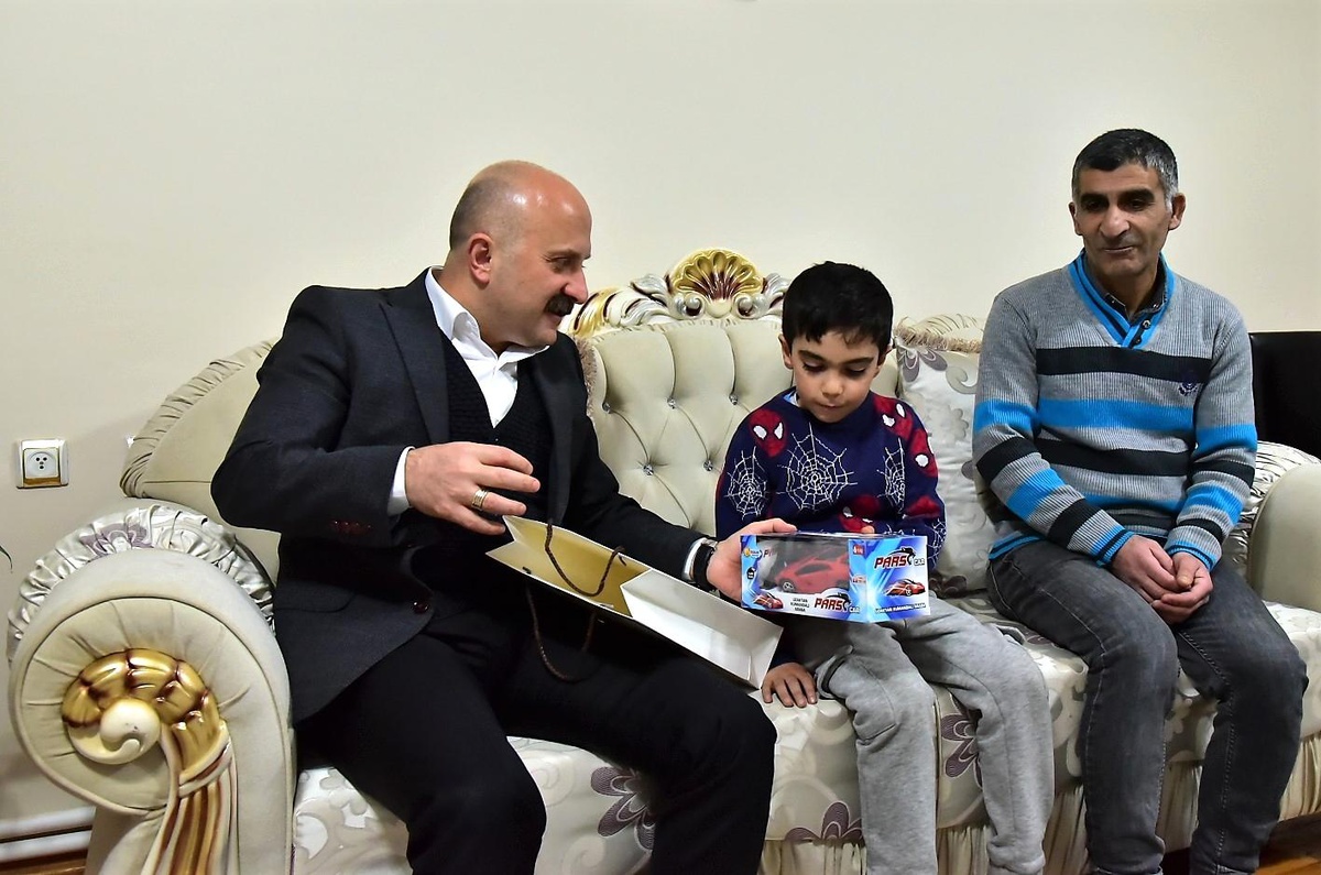 Vali Varol\'dan Kılıç ailesine ziyaret