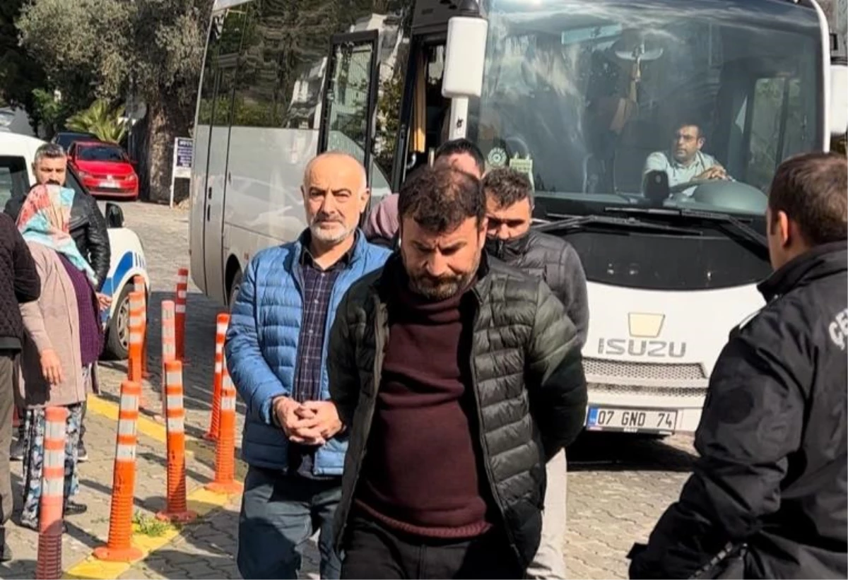 Antalya\'da 2B usulsüzlüğü operasyonunda yakalanan 9 zanlı tutuklandı