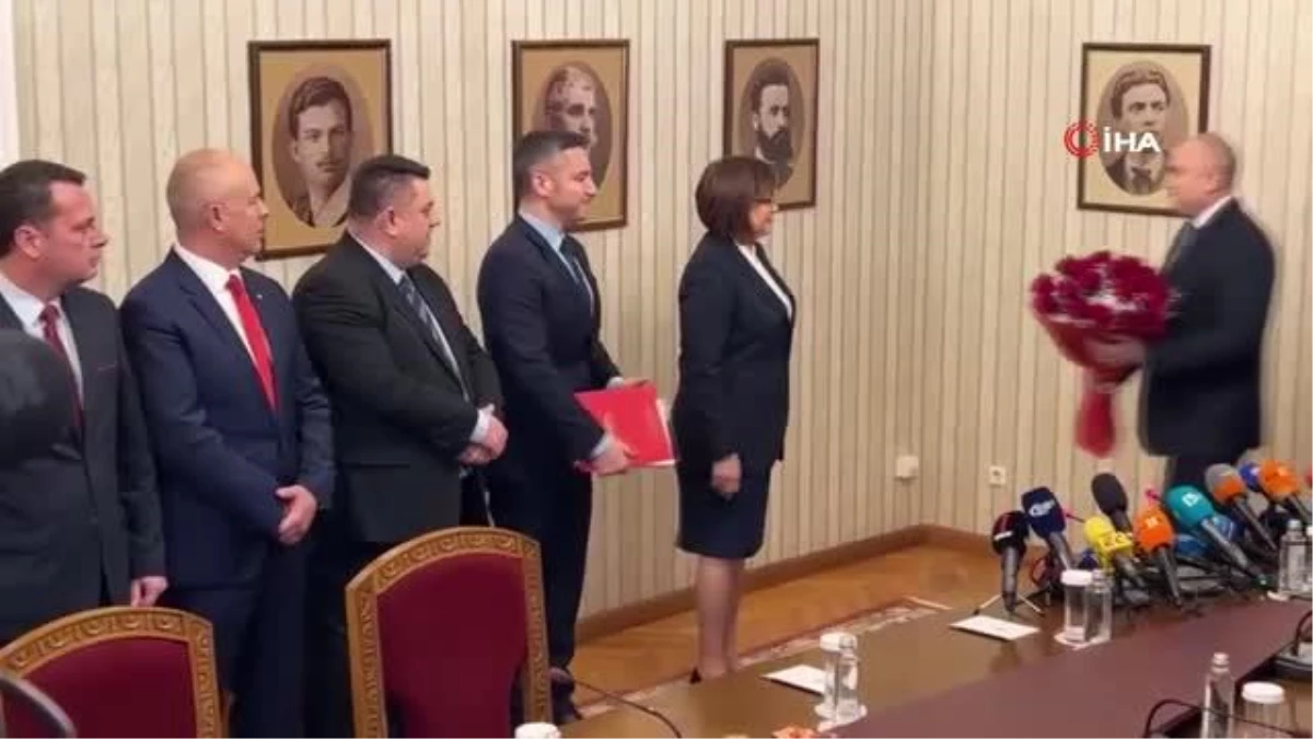 Bulgaristan\'da hükümeti kurmak için son şansCumhurbaşkanı Radev, hükümeti kurma görevini BSP\'ye verdi