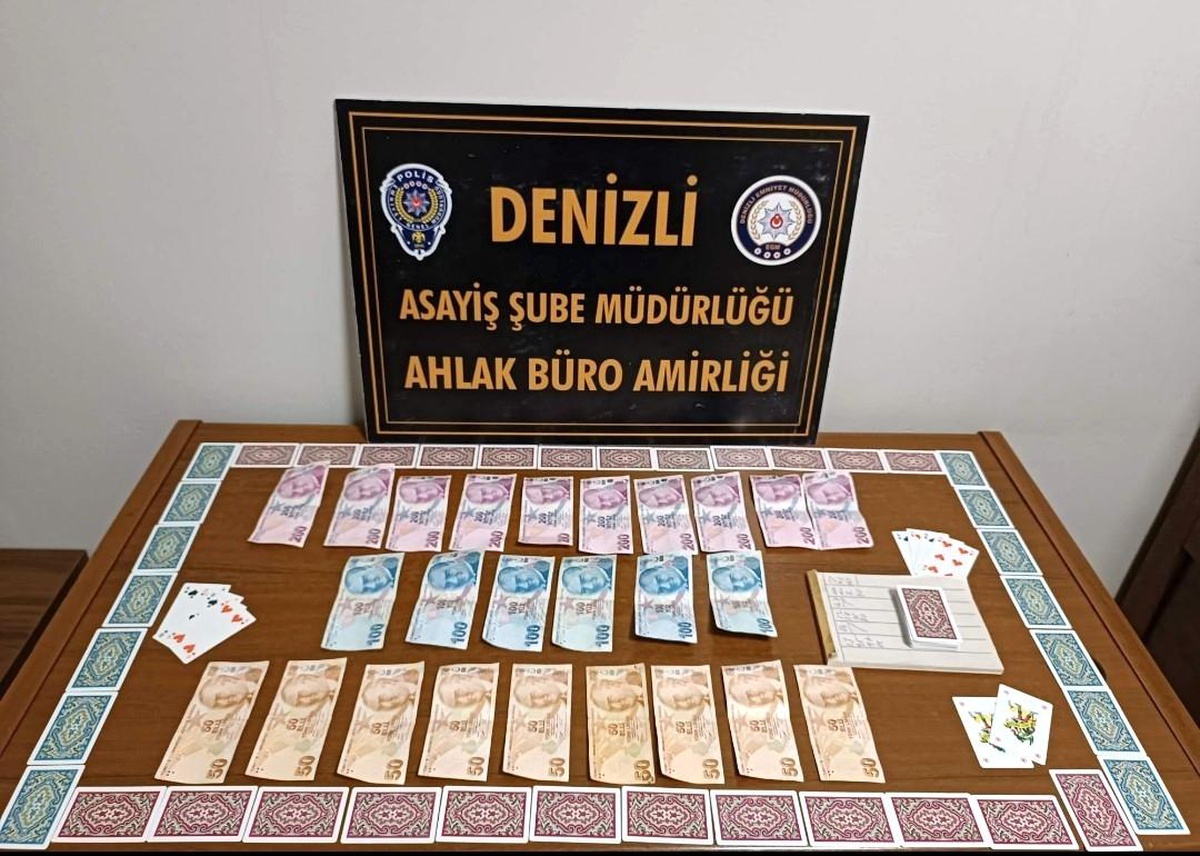 Denizli\'de kumar ve fuhşa geçit verilmedi