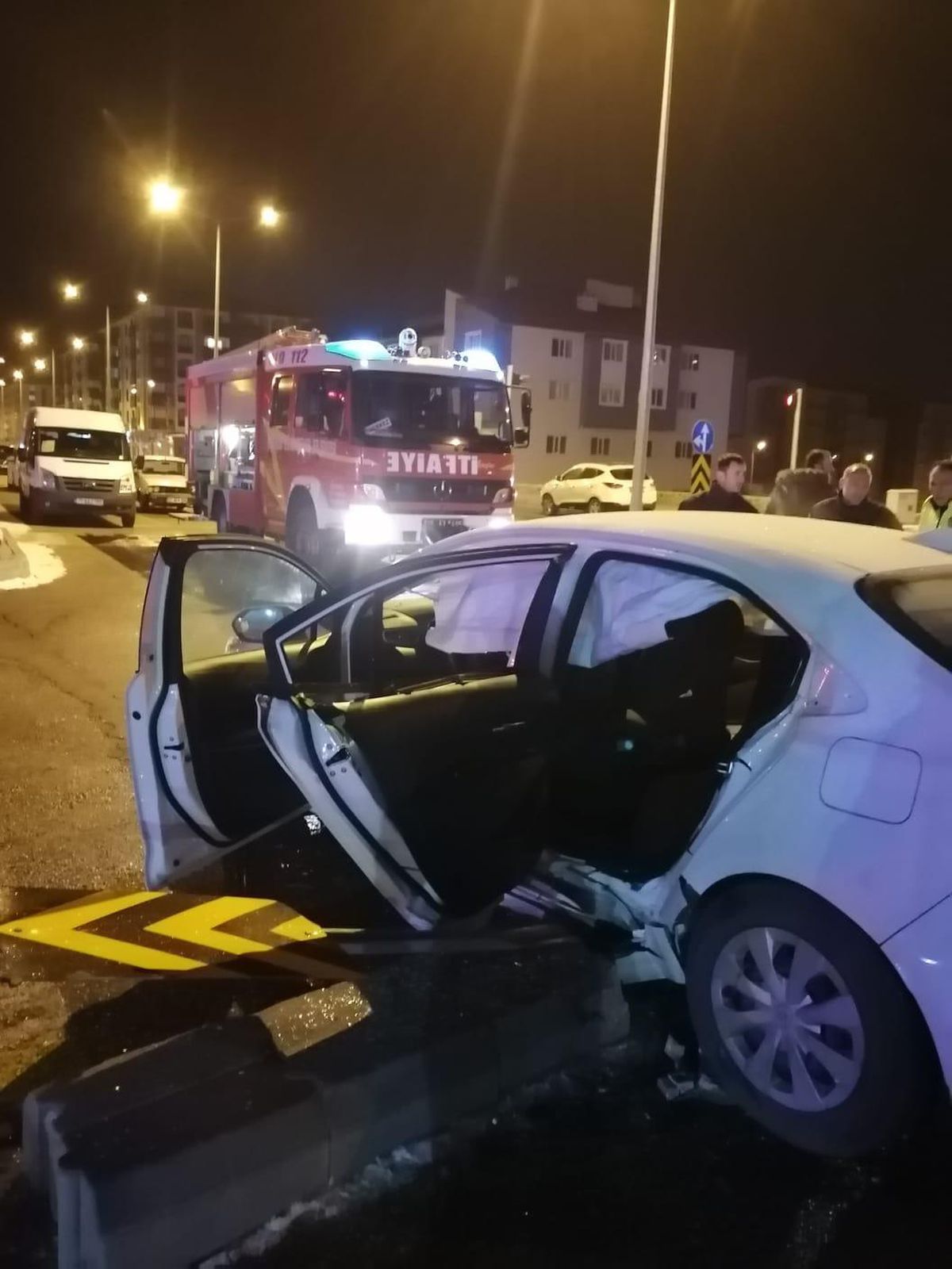 Erzurum'da iki aracın çarpışması sonucu 5 kişi yaralandı