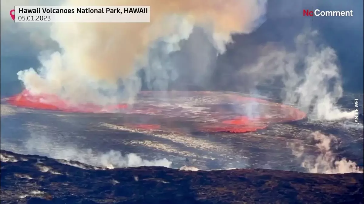 Hawaii\'deki Kilauea Yanardağı\'nın zirve kraterinde patlama