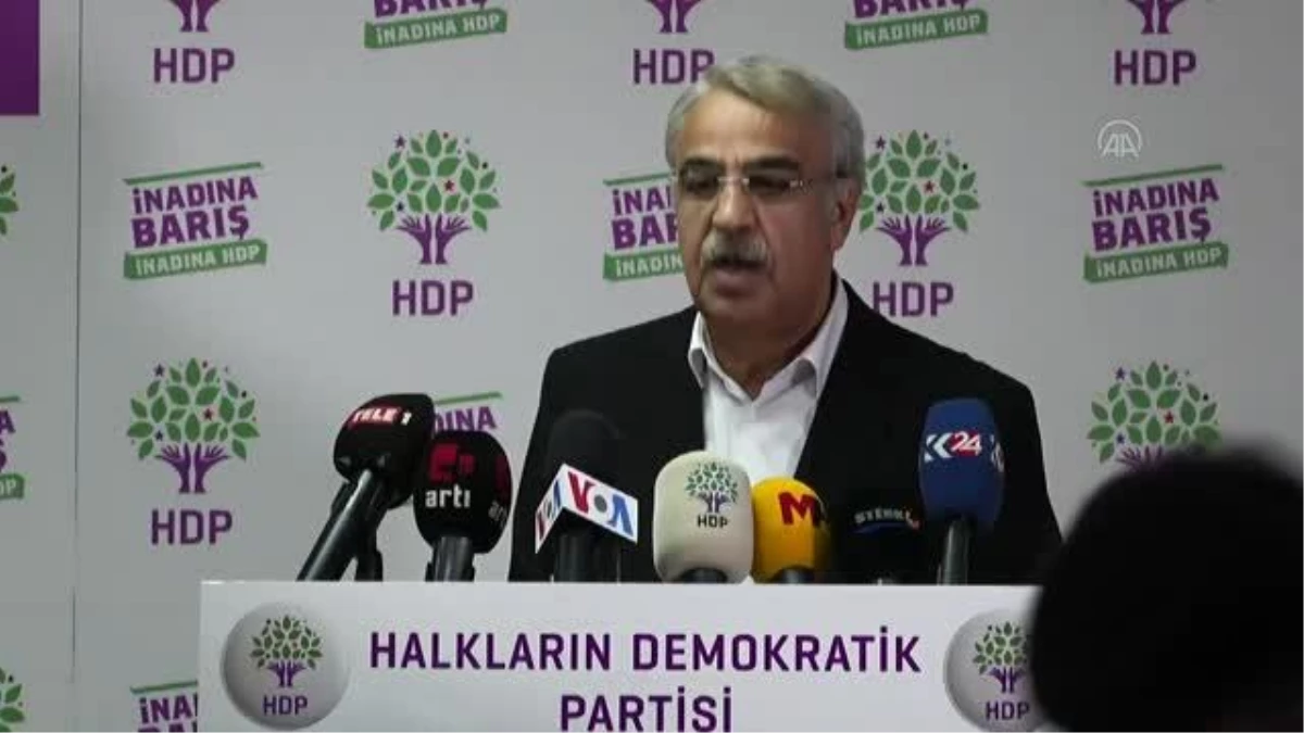 HDP, kapatma davasının seçim sonrasına bırakılması için AYM\'ye başvurdu