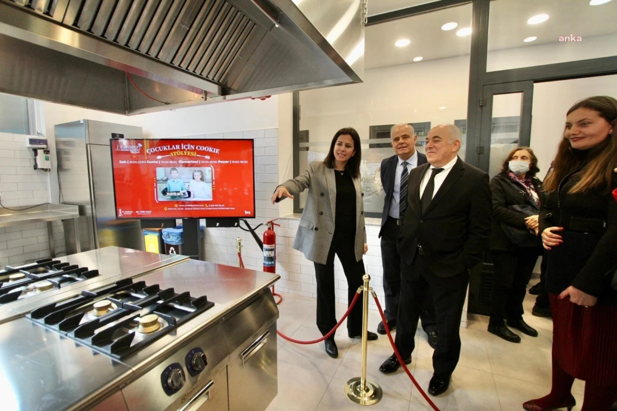 Karşıyaka\'da Mutfak Sanatları Merkezi Açıldı