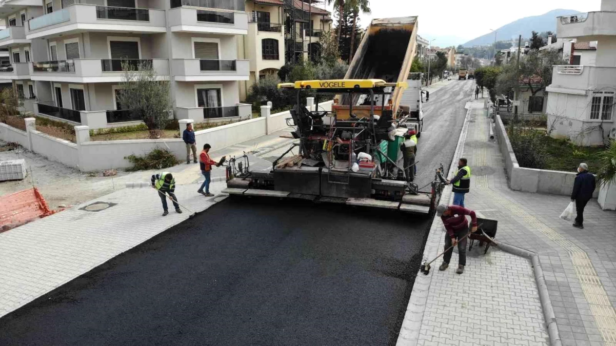 Marmaris Belediyesi Fen İşleri Müdürlüğü ekipleri durmak bilmedi