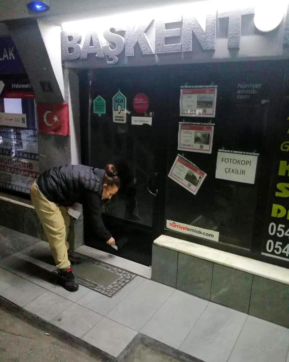 MHP Çınarcık İlçe Teşkilatı\'nda esnafa siftah parası
