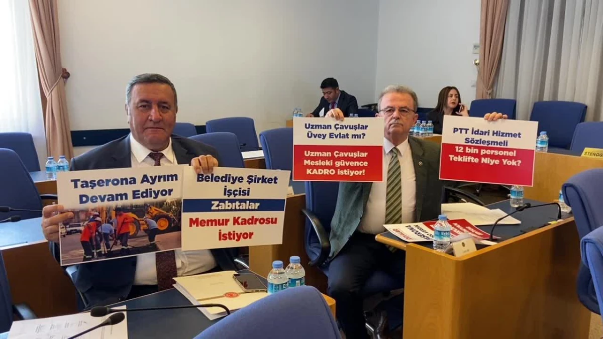 TBMM\'de Sözleşmeliye Kadro Teklifinin Görüşmelerinde CHP\'li Girgin, "Yarattığınız Sorunu Çözüyorsunuz" Dedi; AKP\'li Çelebi Yapılan Yollardan Bahsetti